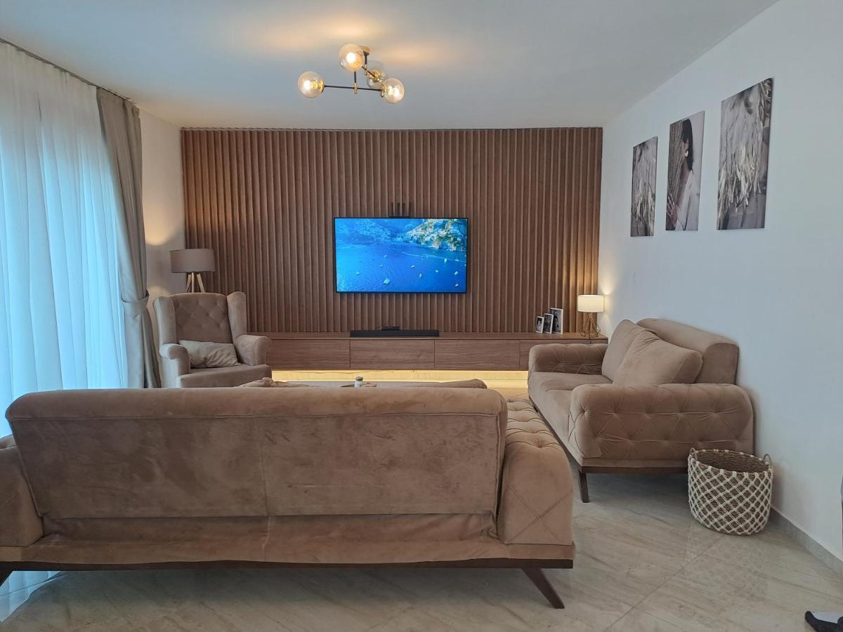 Lux Apartment Jovanovic Tivat Exterior foto