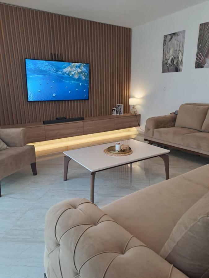 Lux Apartment Jovanovic Tivat Exterior foto